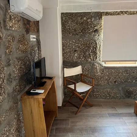 Casas Do Monte 度假居 *