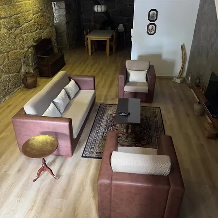 Casas Do Monte *